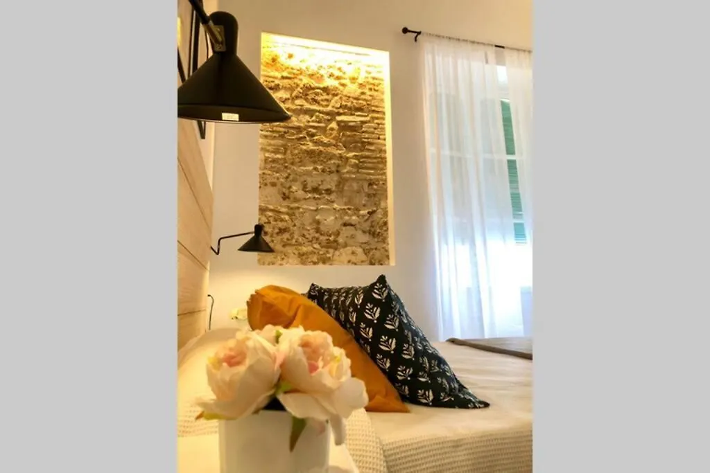 Apartamento Gatu Premium Villa Libertad, Preferente Mayores De 25 Anos Y Familias Cádiz
