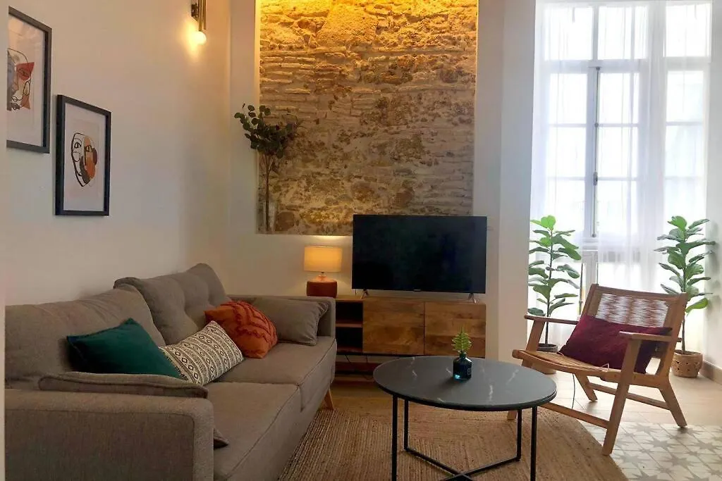 Gatu Premium Villa Libertad, Preferente Mayores De 25 Anos Y Familias Cadiz 0*,