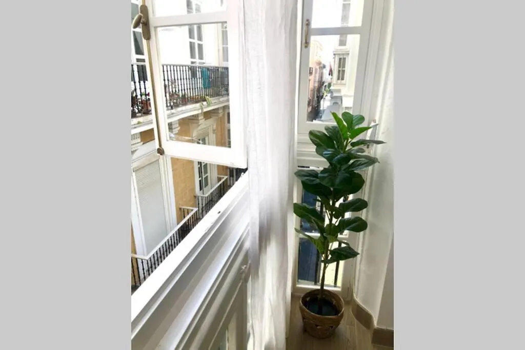 Gatu Premium Villa Libertad, Preferente Mayores De 25 Anos Y Familias Cadiz 0*,  Spain